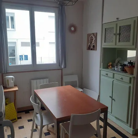 Agreable, Fonctionnel ! Proche Commerces ! Apartment La Bourboule